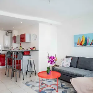 Chic Avec Terrasse, à 2 Pas De Rennes, Parking Appartement